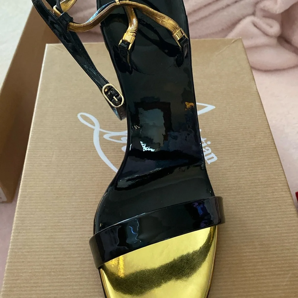 Christian Louboutin Black & Gold Patent Heels – Brand New - Picture 1 of 3